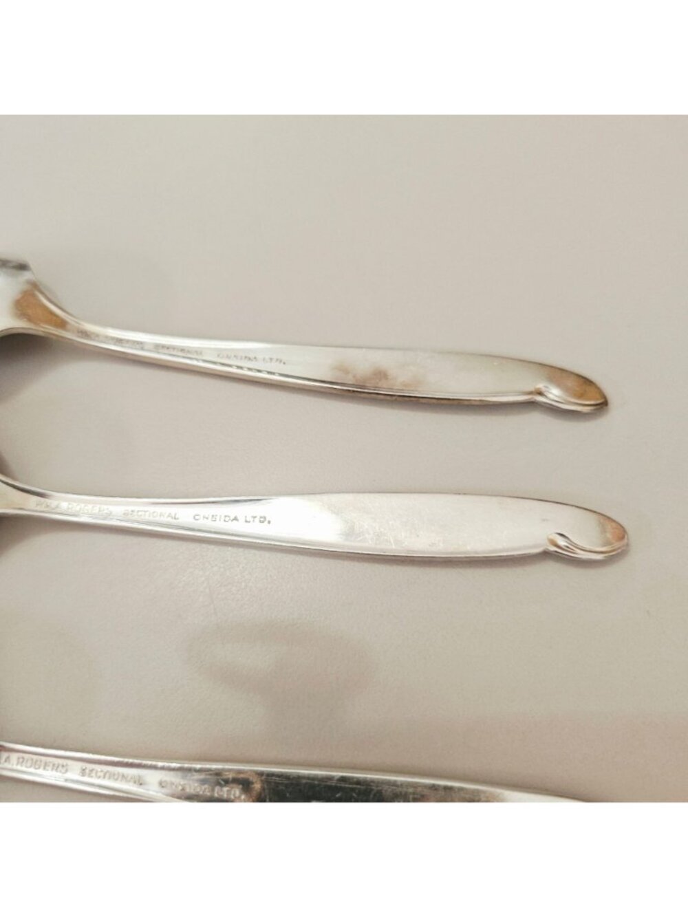 4 Oneida Lady Barbara Spoons 6" teaspoons Rogers silverplate delicate elegant di - Picture 8 of 9